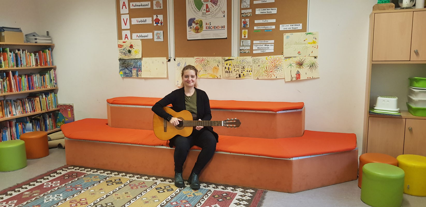 Hurra, unsere neue Lehrerin ist da!
