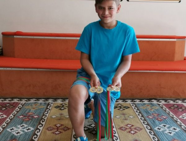 Yuma ist 4facher Landesmeister Sachsen-Anhalt im Kanu-Rennsport